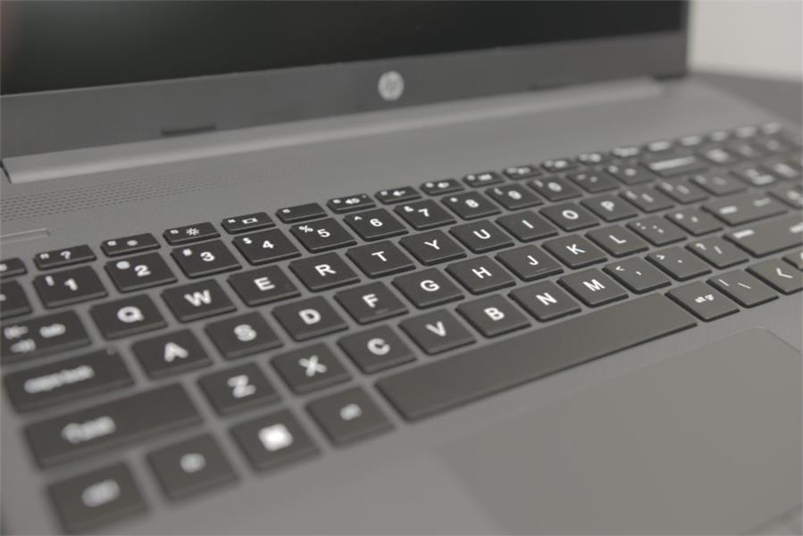 HP 250 G9 15.6 F-HD i5-1235U 8GB 256GB W11P - RESPRAYED