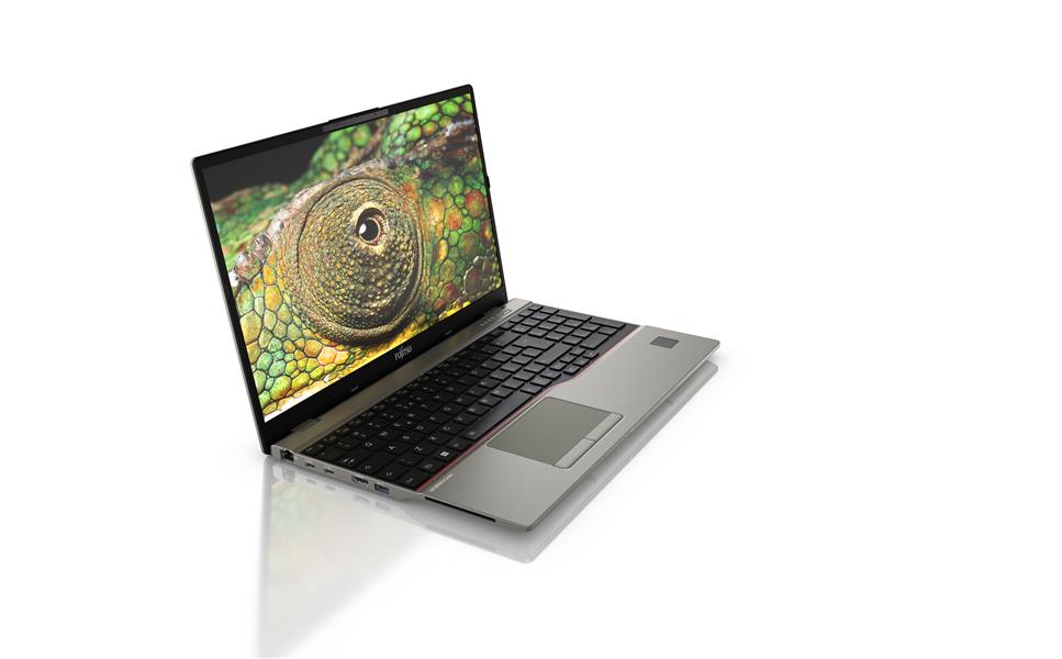 LB U7512 Core i5-1235U 2x8GB 512SSD W11P