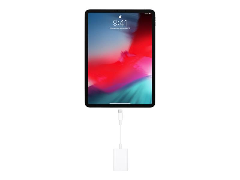  Apple USB-C to SD Card Reader White