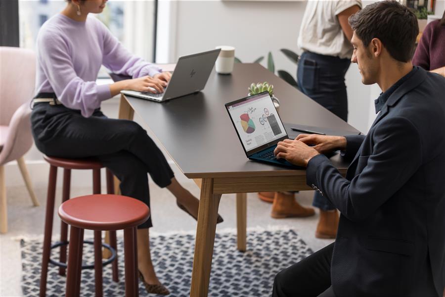 HP EliteBook 840 Aero G8 Notebook 35,6 cm (14"") Full HD Intel® 11de generatie Core™ i5 8 GB DDR4-SDRAM 256 GB SSD Wi-Fi 6 (802.11ax) Windows 10 Pro Z