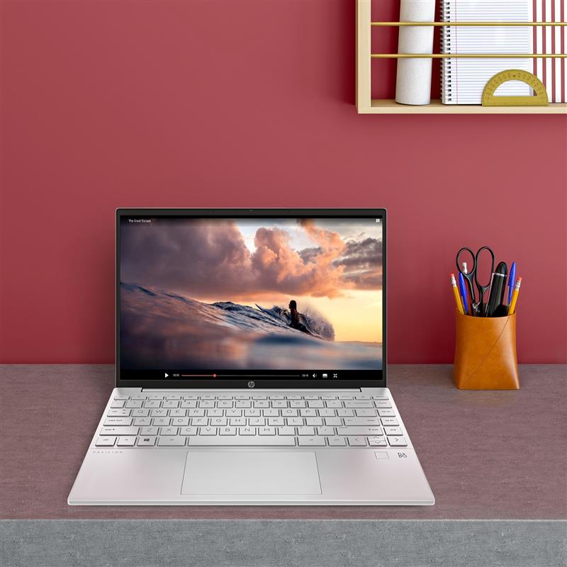 HP Pavilion Aero 13-be0014nb 5600U Notebook 33,8 cm (13.3"") WQXGA AMD Ryzen™ 5 8 GB DDR4-SDRAM 512 GB SSD Wi-Fi 6 (802.11ax) Windows 11 Home Zilver