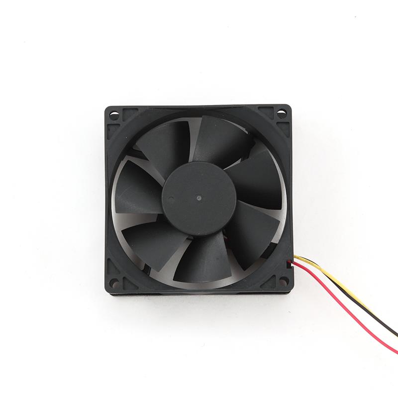 Ventilator voor PC behuizing kogellager 80x80x25mm